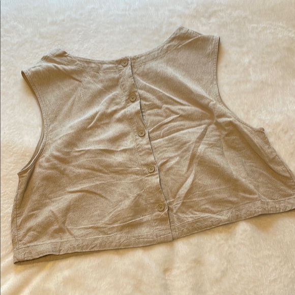 A New Day | Beige Sleeveless Linen Blend Crop Top - Picture 3 of 4